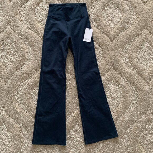 Girlfriend Collective Compressive Flare Leggings-MOSS Size Small (NWT) - Picture 7 of 11